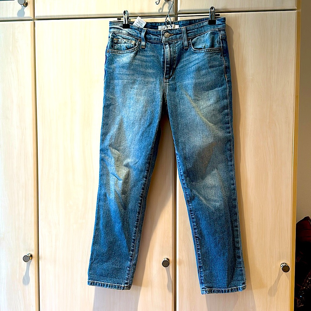 *Excellent Condition* Joe’s Jeans, Boyfriend Crop